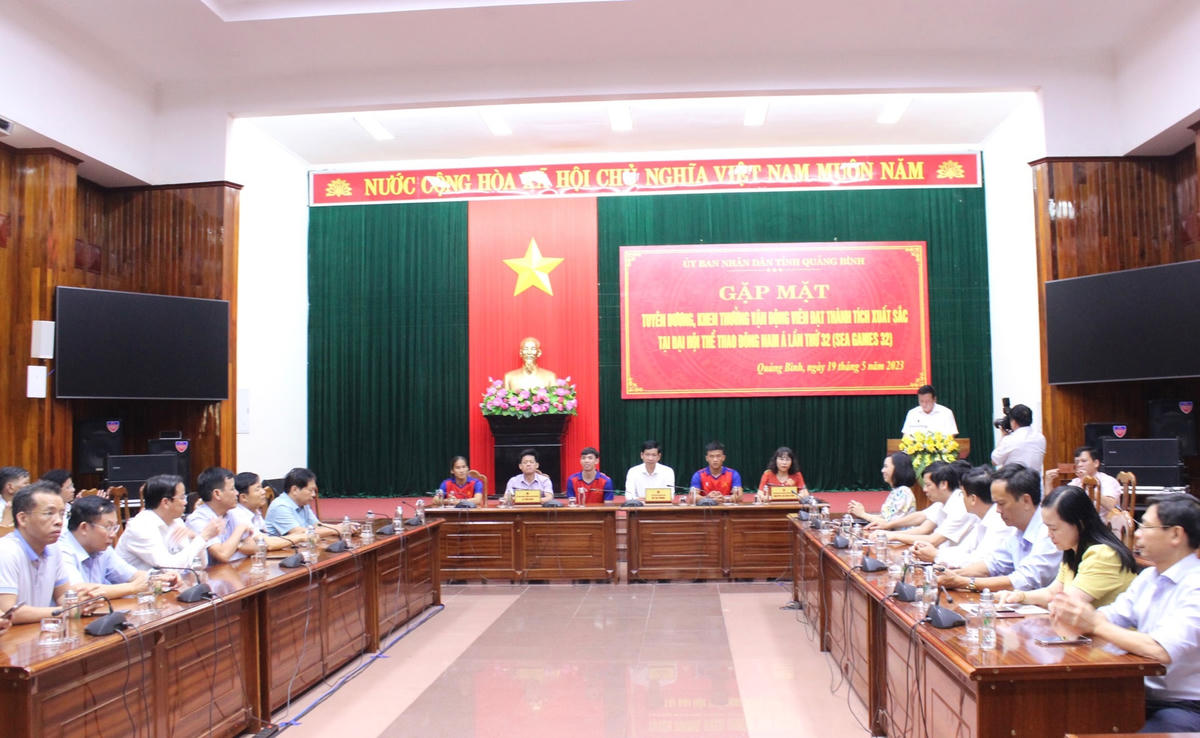 UBND tỉnh Quảng Bình tổ chức gặp mặt các VĐV tỉnh nhà tham gia SEA Games 32.