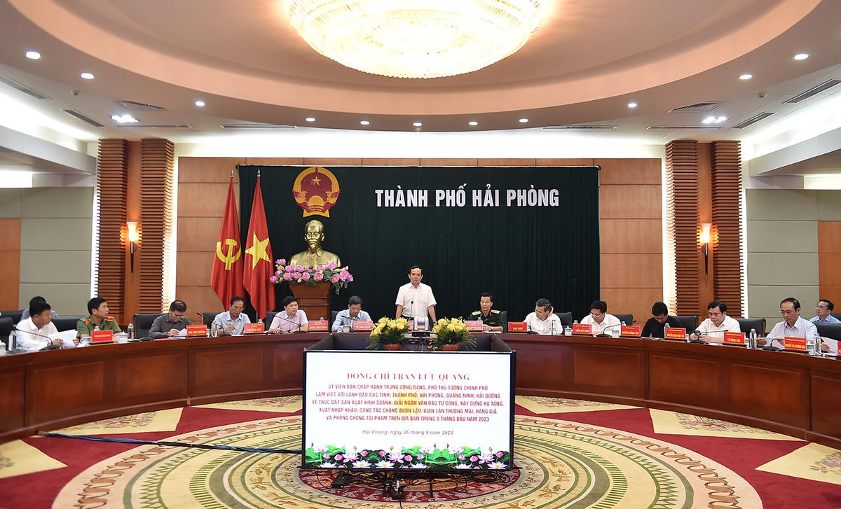 Phó Thủ tướng Chính phủ Trần Lưu Quang làm việc với TP Hải Phòng, tỉnh Quảng Ninh, tỉnh Hải Dương về tình hình sản xuất kinh doanh, giải ngân vốn đầu tư công, xây dựng hạ tầng, xuất nhập khẩu; công tác phòng, chống buôn lậu, gian lận thương mại, hàng giả và phòng, chống tội phạm.