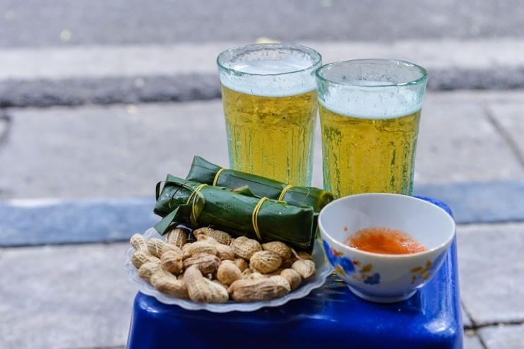 Phía sau cốc bia hơi Hà Nội mà Thủ tướng Úc đã thưởng thức