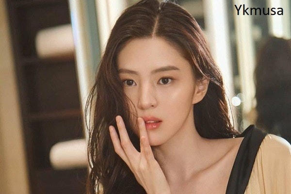 Han So Hee được biết đến khi đóng tiểu tam trong "Thế giới hôn nhân".