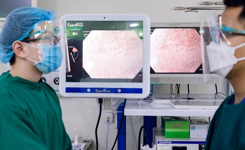Điều trị bệnh nhân ung thư tại Bệnh viện Bạch Mai.