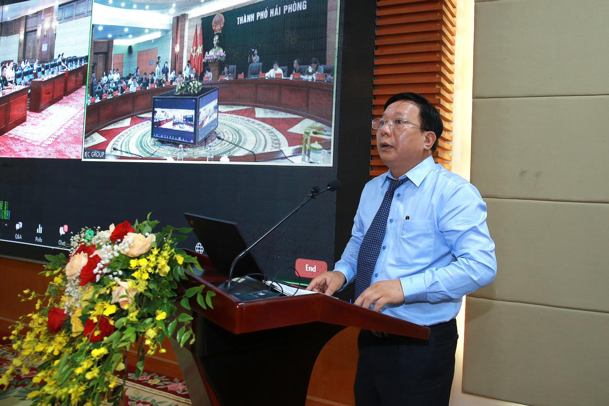 Phó Chủ tịch UBND TP Hải Phòng Nguyễn Đức Thọ phát biểu khai mạc Hội thảo.