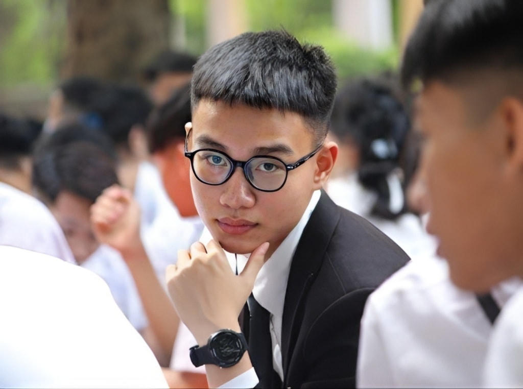 Thủ khoa Nguyễn Viết Khôi Nguyên (29,5 điểm).  