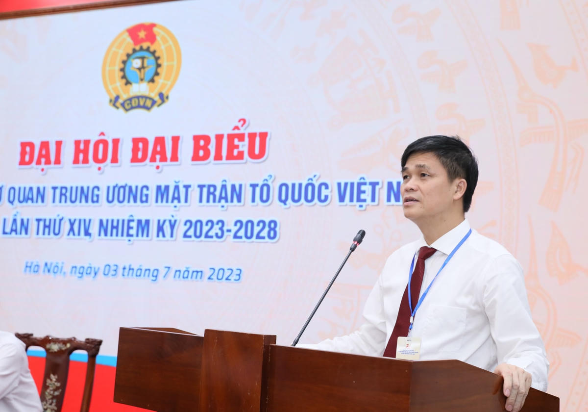 Ông Ngọ Duy Hiểu, Chủ tịch Công đoàn Viên chức Việt Nam phát biểu tại Đại hội.