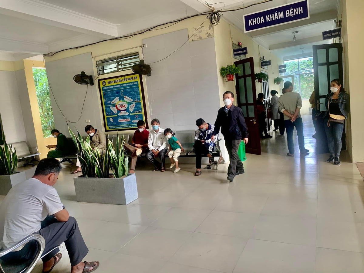Khoa khám dịch vụ Bệnh viện Da liễu Nghệ An.