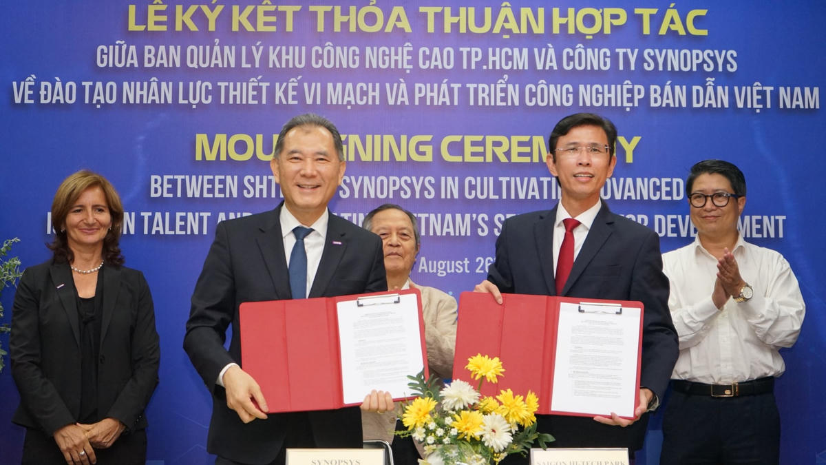 Phát triển công nghiệp điện tử: Chiến lược nào cho Việt Nam?