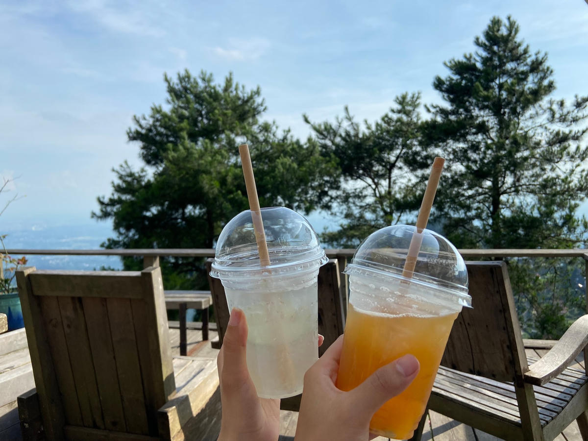 Hạn chế sử dụng nước ngọt, nước đóng chai ảnh hưởng không tích cực đến sức khỏe.