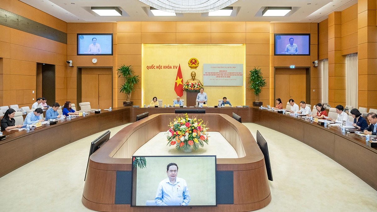 Toàn cảnh cuộc làm việc.