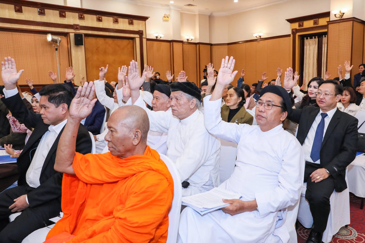 Hội nghị hiệp thương cử bổ sung Ủy viên Ủy ban và Ủy viên Đoàn Chủ tịch UBTƯ MTTQ Việt Nam. Ảnh: Quang Vinh.