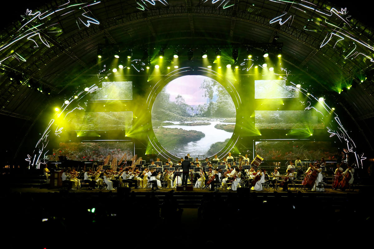 Thanh âm Xanh Concert quy tụ 300 nghệ sĩ.