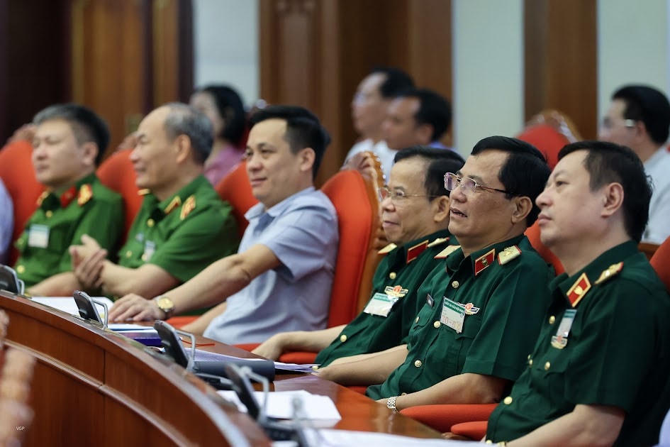 Các đại biểu thuộc khối Công an, Quân đội tham dự hội nghị.