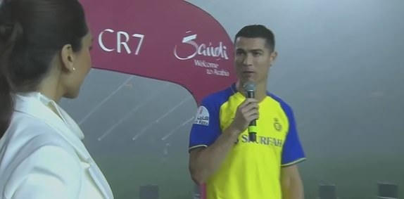 Ronaldo ra mắt hơn 25.000 cổ động viên của CLB Al Nassr