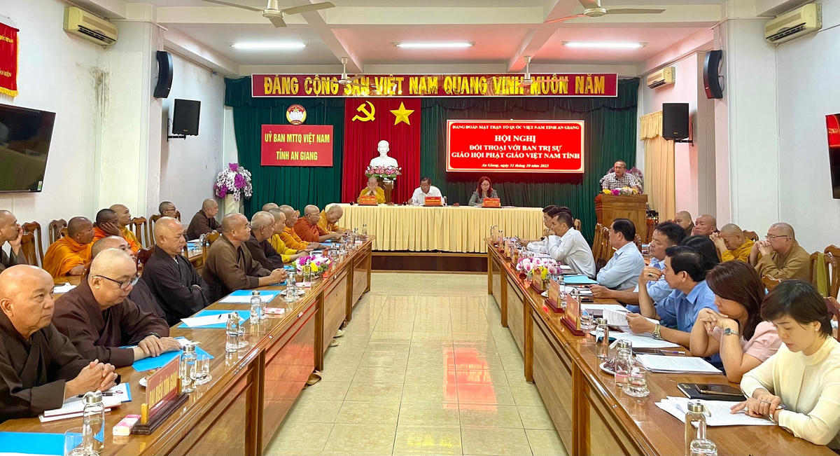 Quang cảnh hội nghị.