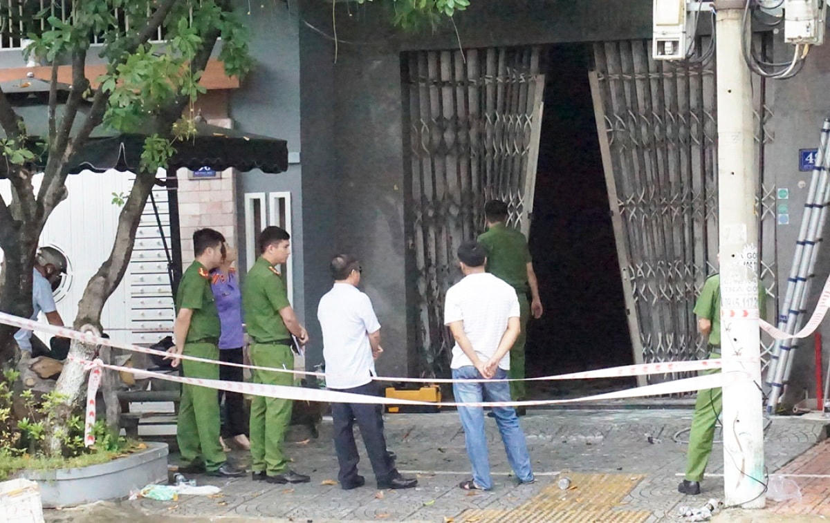 Hiện trường vụ cháy được phong tỏa phục vụ điều tra, xác định nguyên nhân vụ cháy.
