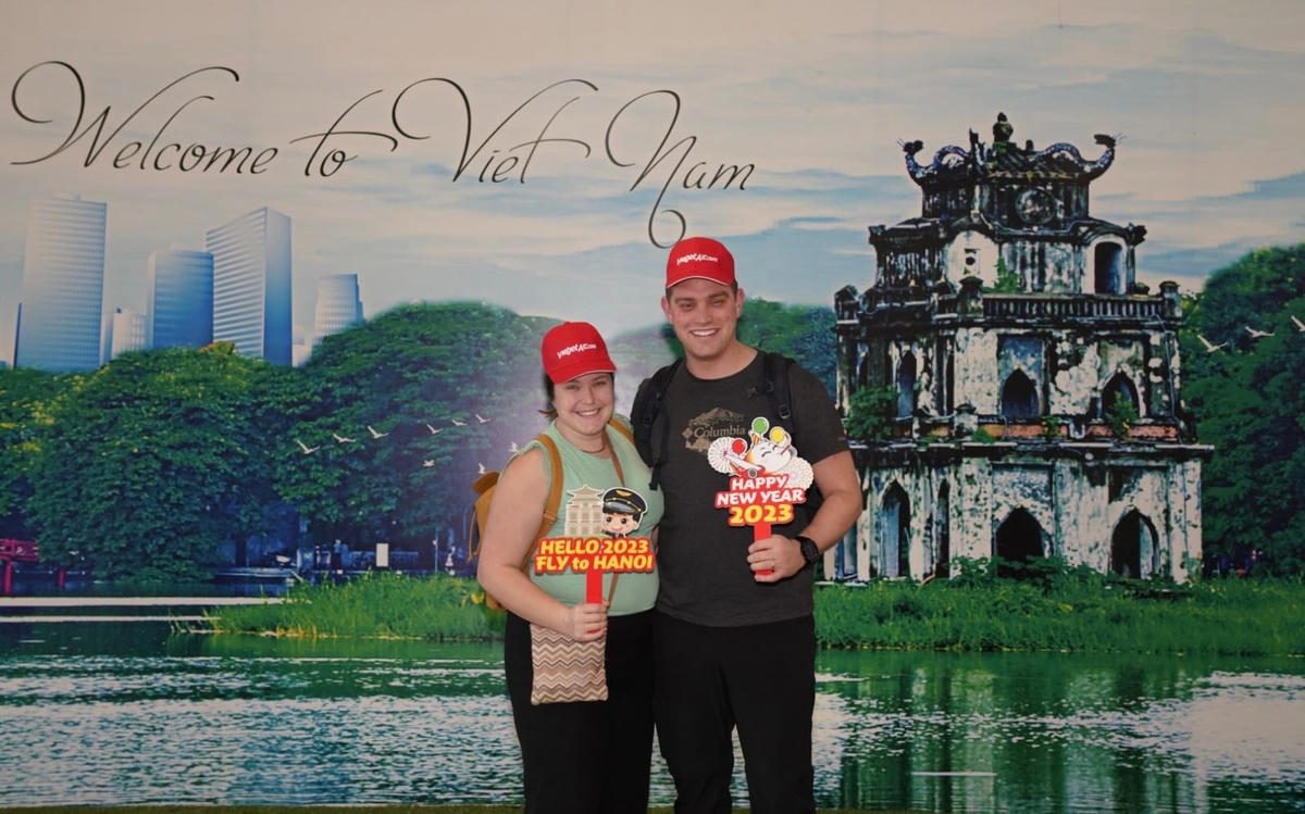 Các chuyến bay Vietjet đưa du khách đến với khắp các đầu sân bay, tưng bừng đón chào năm mới 2023