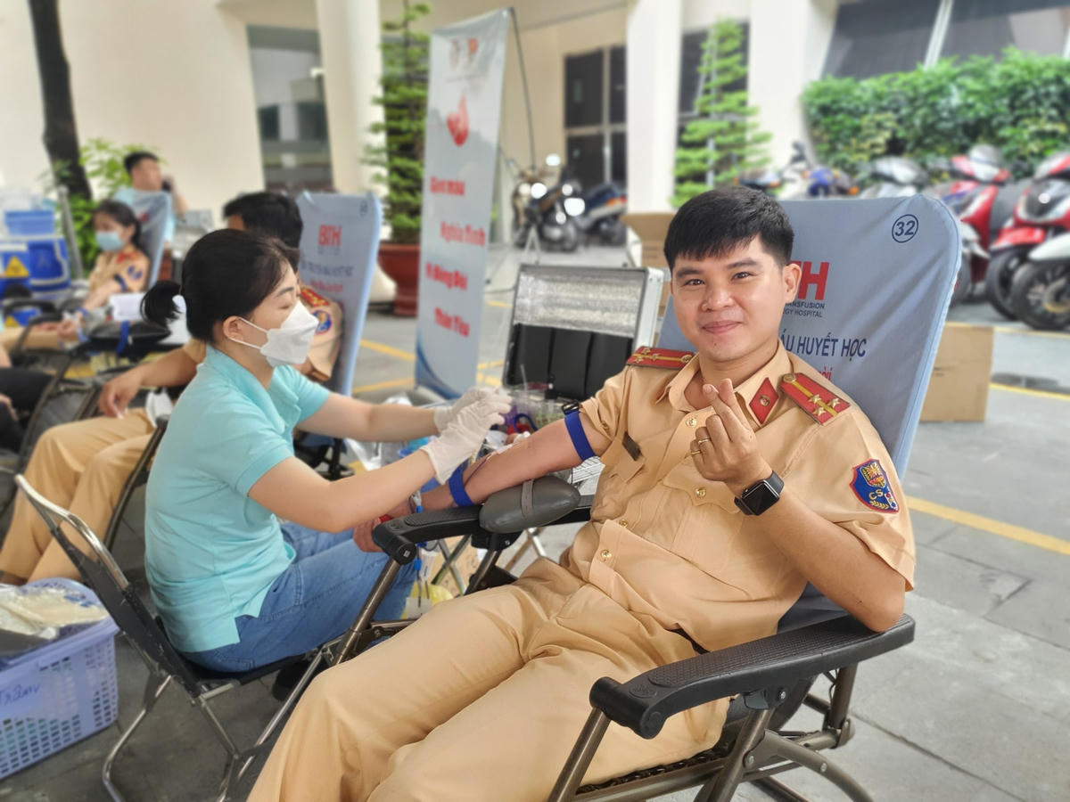 TP HCM hưởng ứng hiến máu tình nguyện “Giọt máu nghĩa tình – Vì đồng đội thân yêu”