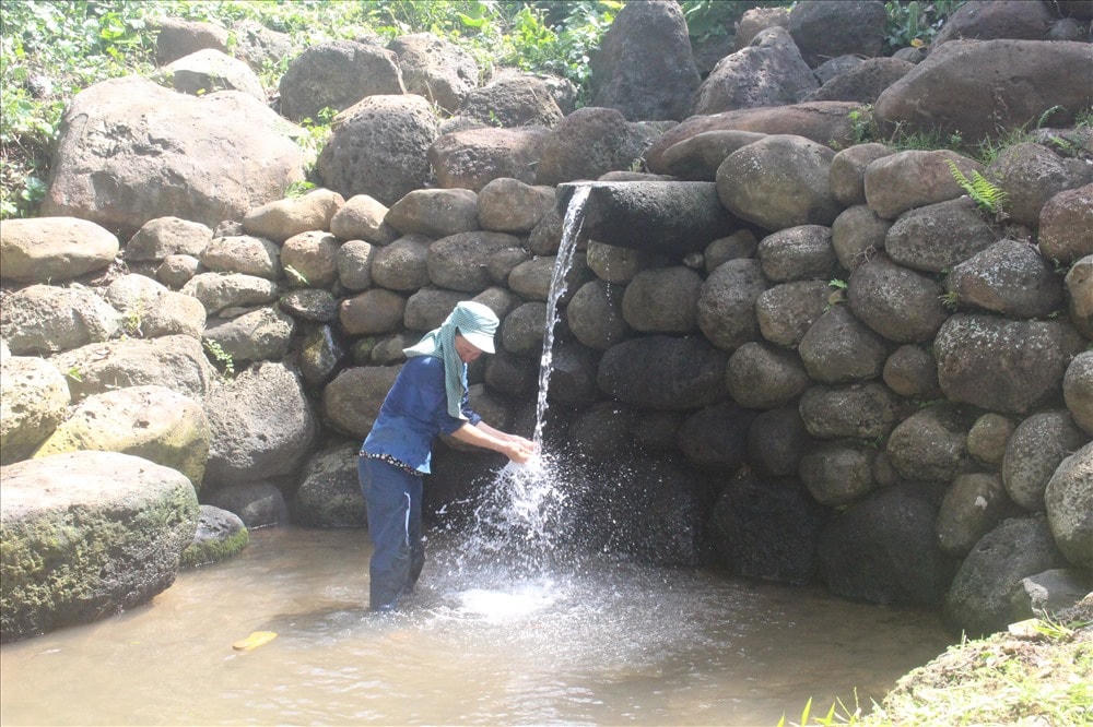 Giếng cổ Gio An gắn chặt với cuộc sống của người dân nơi đây.  