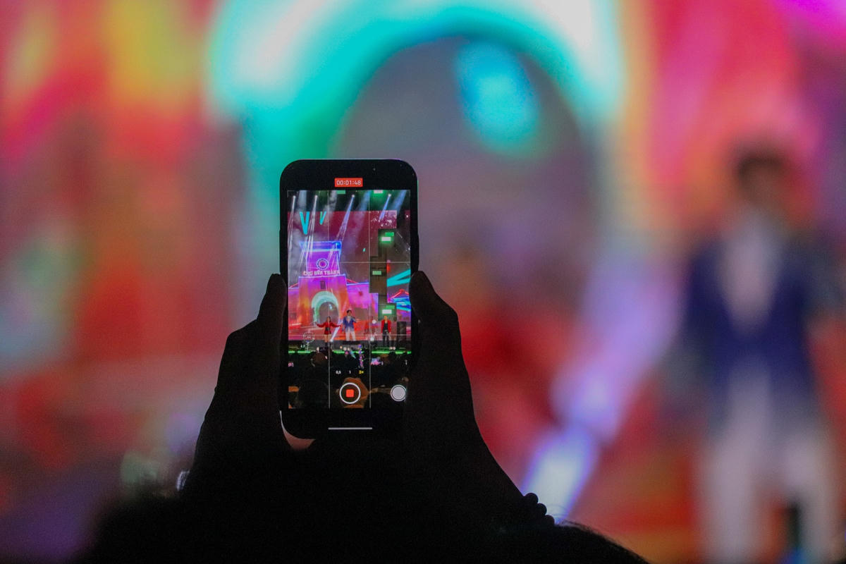 Ai ai cũng háo hức mong chờ tới thời khắc chia tay năm cũ và chào đón năm mới 2023.