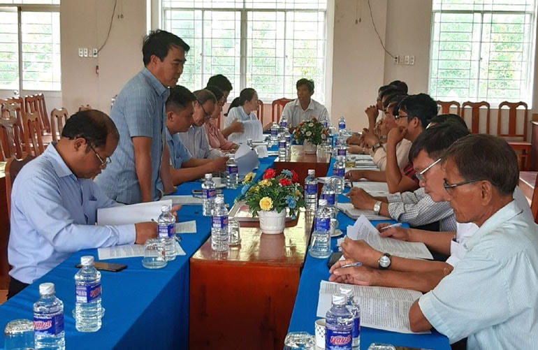  Ông Hồ Hồng Nam, Phó Chủ tịch thường trực Ủy ban MTTQ  Việt Nam tỉnh Phú Yên làm việc với UBND xã Xuân Bình về việc thực hiện xã NTM nâng cao.
