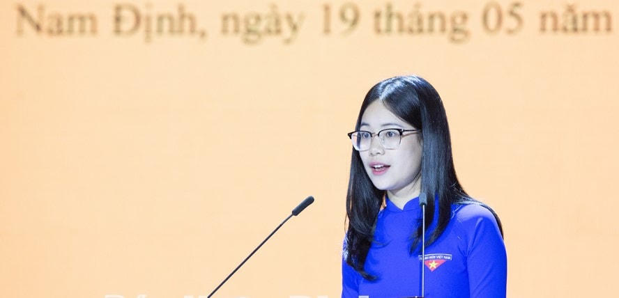 Đại diện thế hệ trẻ ở Nam Định phát biểu tại buổi lễ.