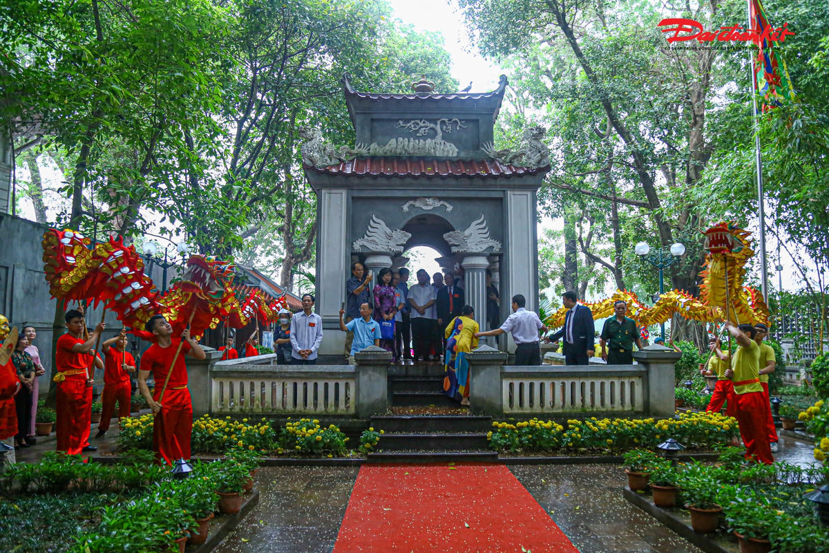 Trong suốt thời gian trị vì ngôi Vua, Người đã đặt nền móng vững chắc cho cả một triều đại và một nền độc lập phồn thịnh của quốc Đại Việt. Sự đăng quang của vua Lê Thái Tổ ở Đông Đô năm xưa đã đi vào lịch sử, trở thành sự kiện lớn trong sự ngưỡng vọng, tôn vinh của dân tộc.
