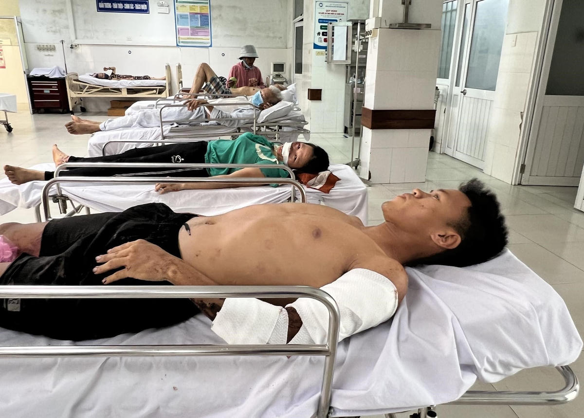 VĐV Lương Quang Huy nằm điều trị tại bệnh viện.