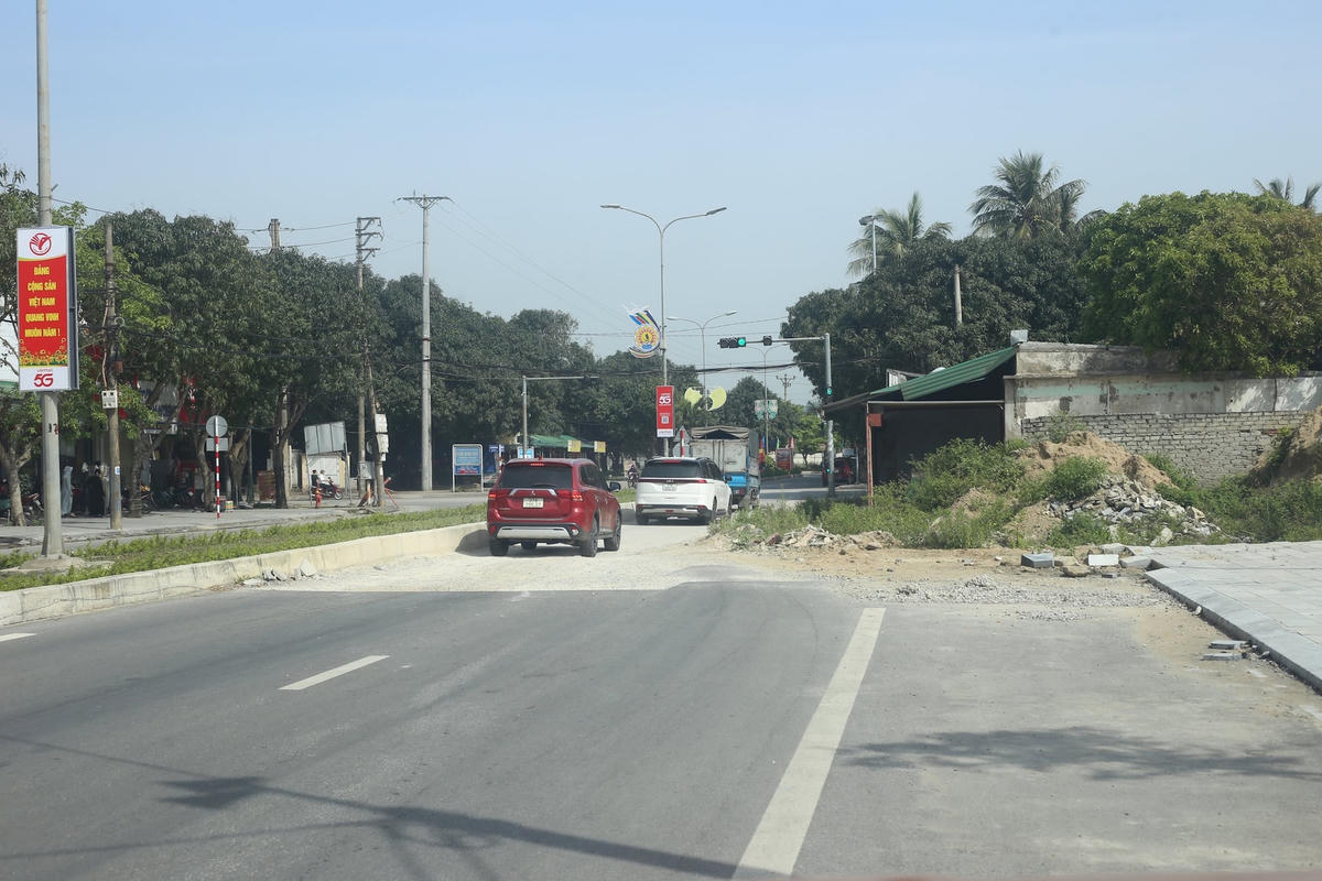 anh bai Giai phong mat bang