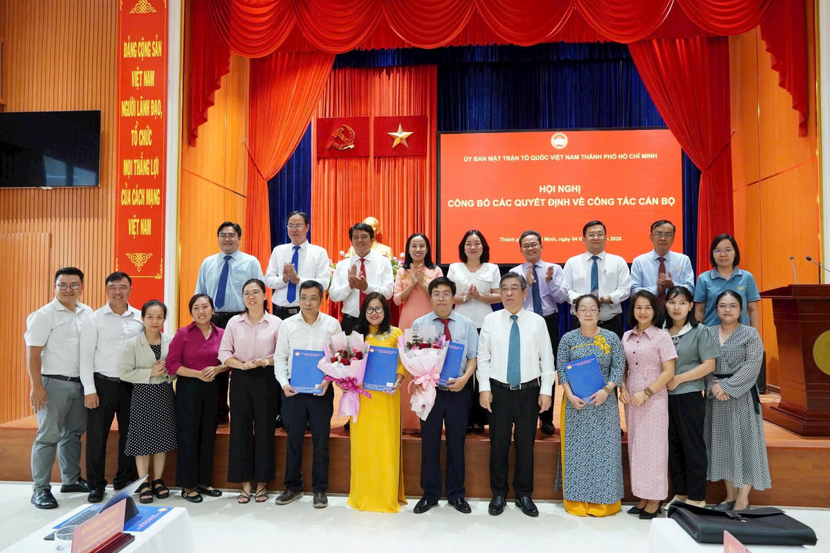 chánh phó văn phog