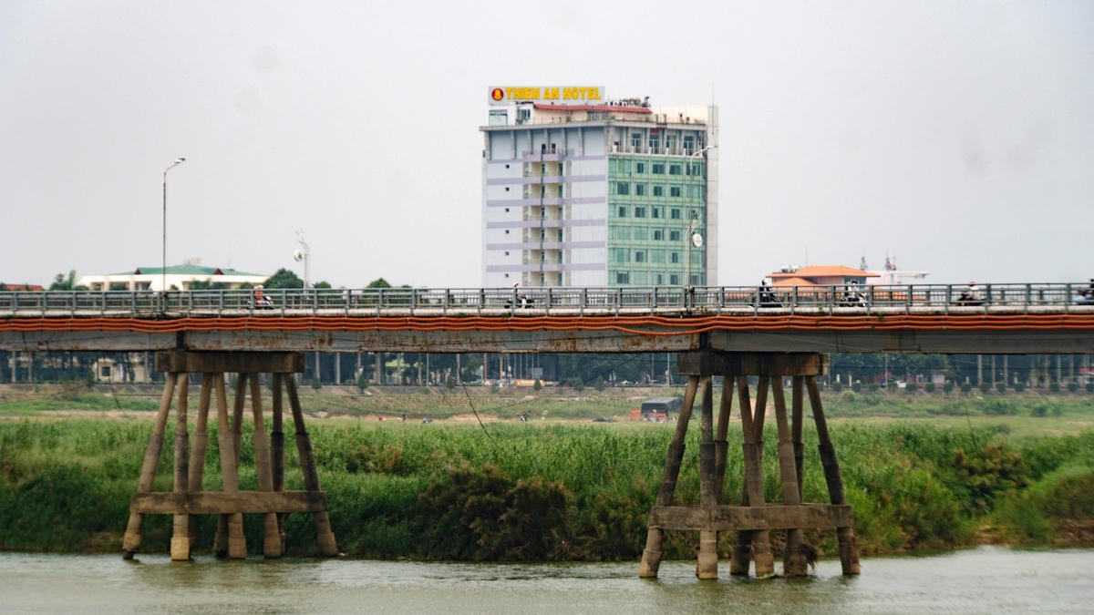 Quang cảnh cầu Trà Khúc 1 cũ hiện nay.