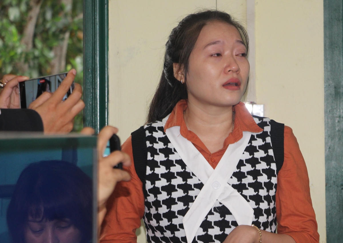 Chị Đặng Thị Ngọc Huyền bày tỏ cảm xúc.