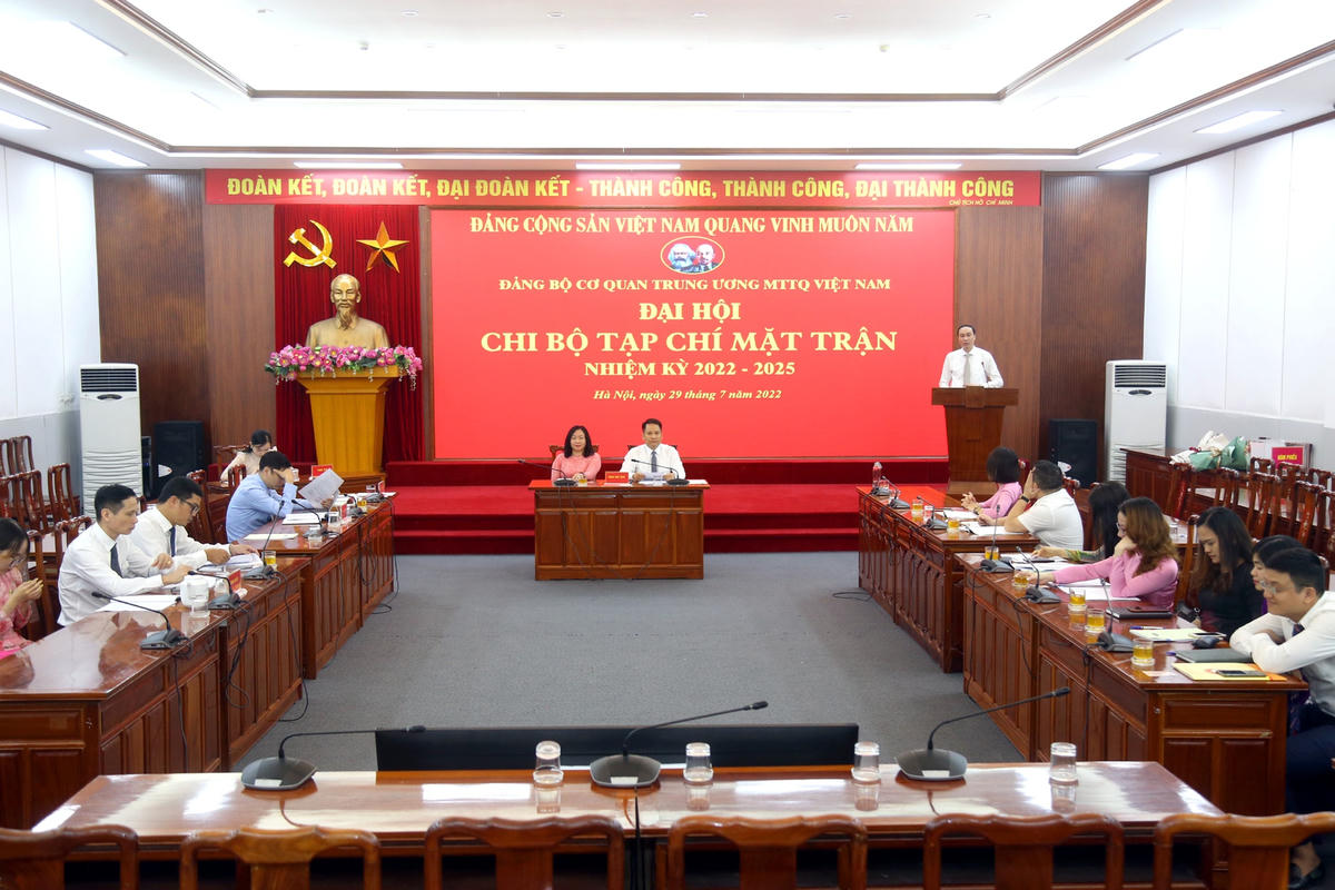 Đoàn kết chi bộ, gắn kết đảng viên