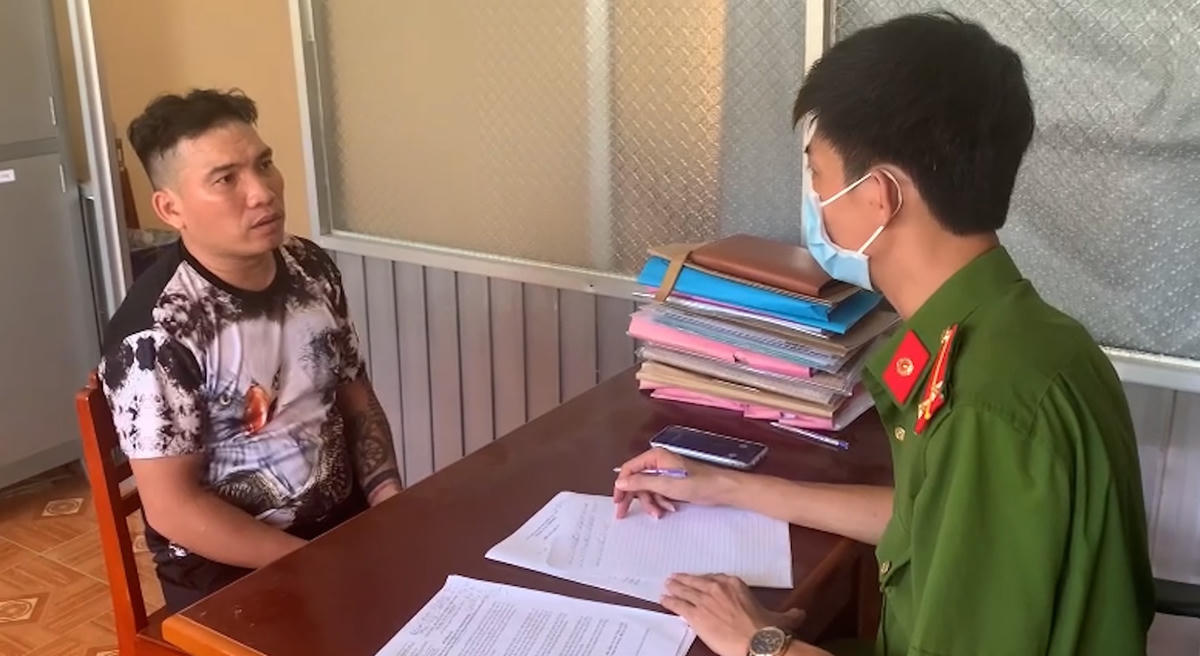 Đối tượng Hậu tại cơ quan Công an. 