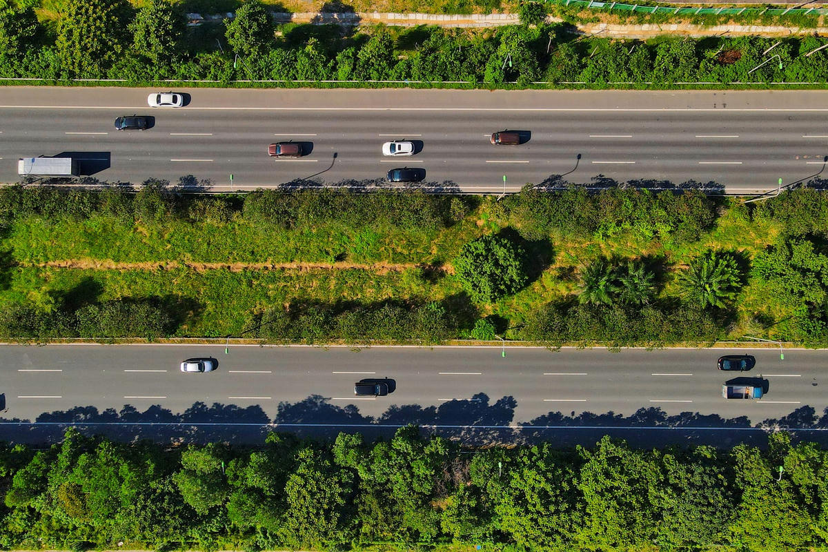 Đại lộ dài nhất Việt Nam sau 13 năm giờ thế nào?