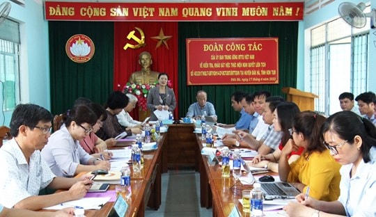 Quang cảnh cuộc làm việc với huyện Đăk Hà.