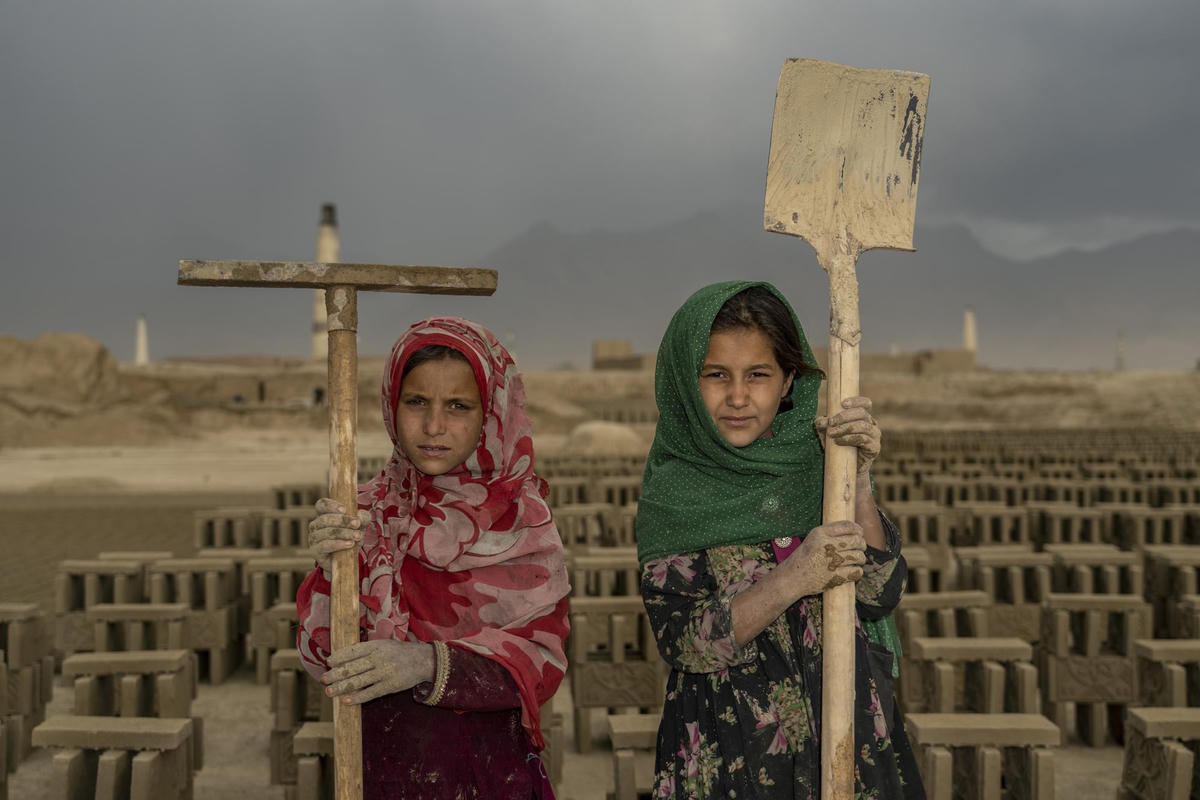 Những công nhân ‘tí hon’ trong các lò gạch ở Afghanistan