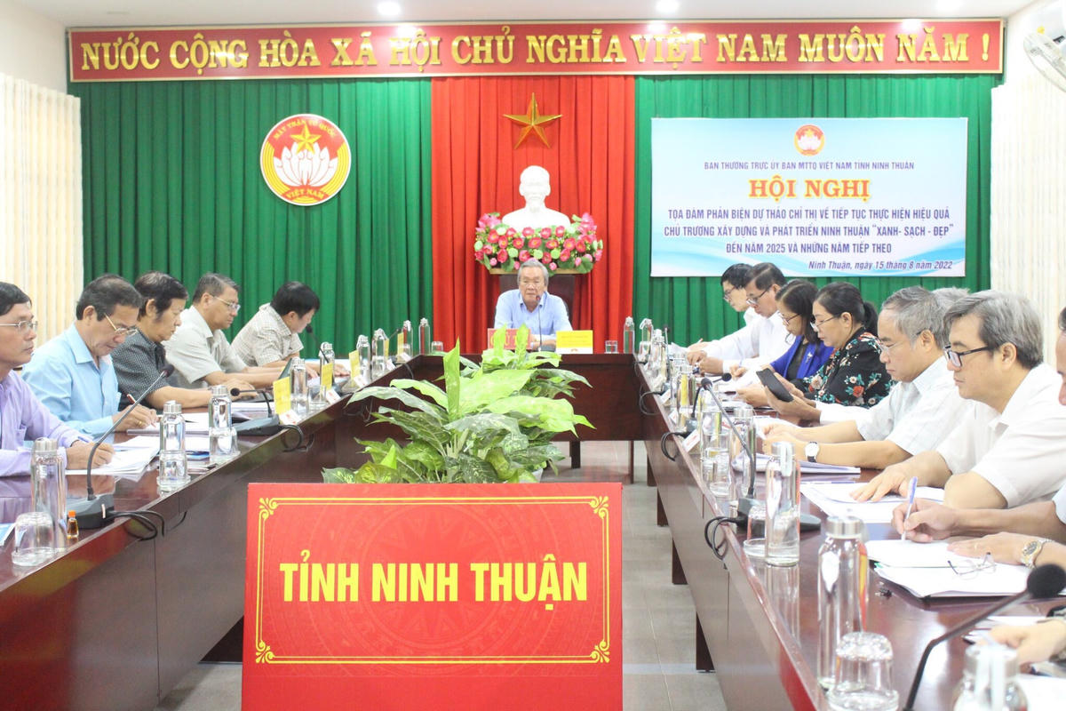  Quang cảnh Hội nghị.