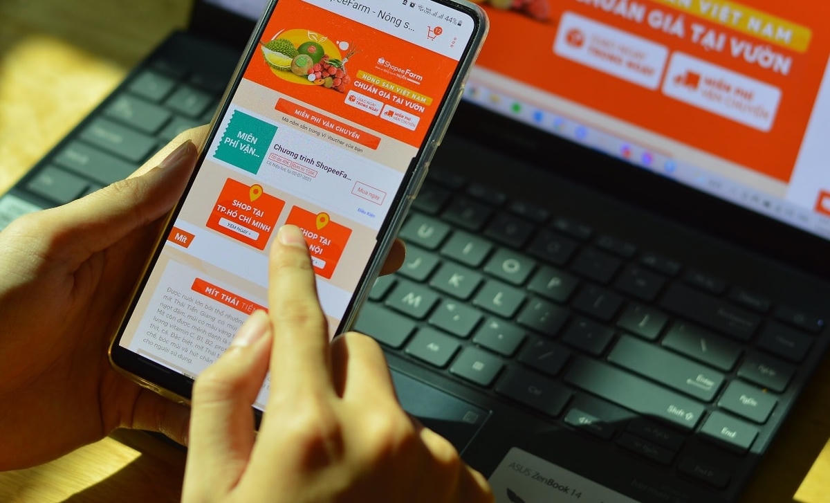 Giao dịch qua sàn thương mại điện tử ngày càng gia tăng, là cơ hội cho các sản phẩm nông sản Việt.