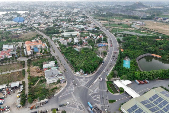 Khu vực đường Mỹ Phước - Tân Vạn, tỉnh Bình Dương nằm trong phạm vi dự án đường Vành đai 3. Ảnh: QUỐC ANH