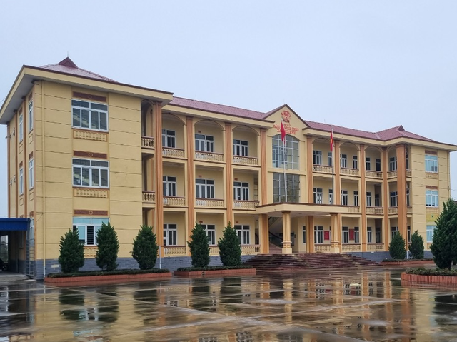 Trụ sở xã Nghĩa Bình, huyện Nghĩa Hưng, tỉnh Nam Định nơi ông Bùi Văn Đạt làm Phó bí thư Đảng ủy, Chủ tịch UBND xã.