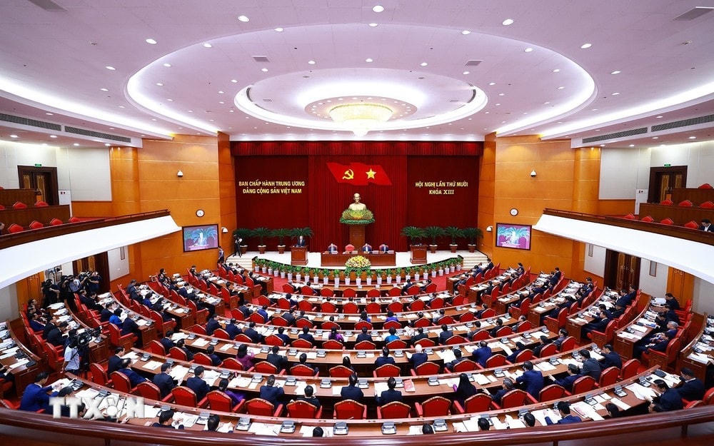 Phiên khai mạc Hội nghị lần thứ 10 Ban Chấp hành Trung ương Đảng Cộng sản Việt Nam khóa XIII. (Ảnh: Dương Giang/TTXVN) TTXVN_1809 Tong Bi thu Ban Chap hanh Trung uong 10.jpg