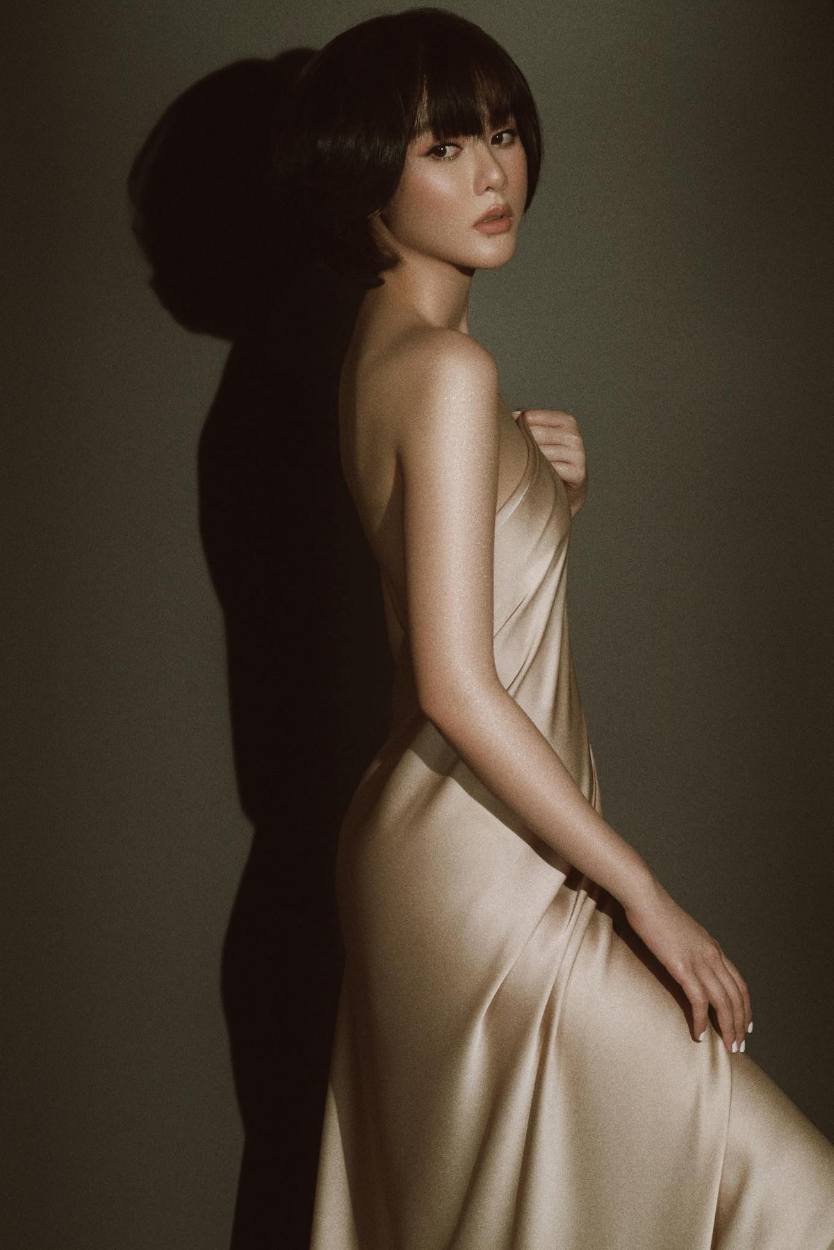 Cô gái người Tày sở hữu nhan sắc ấn tượng nhờ gương mặt xinh như diễn viên Hồng Kong.