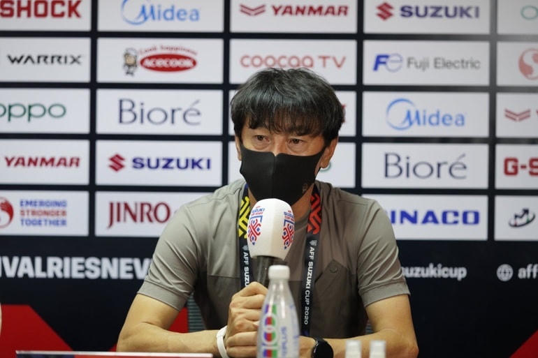 HLV Shin Tae Yong của Indonesia (Ảnh: AP).