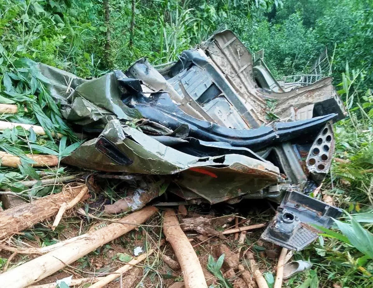 Nơi xe tải BKS: 76C-045.12 gặp nạn. (Ảnh CTV) 