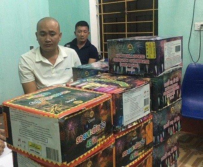 Số pháo hoa mà Thông đã mua trái phép.