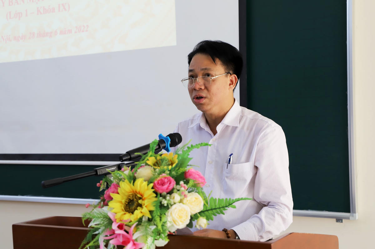 TS Lê Mậu Nhiệm, Giám đốc Trung tâm Bồi dưỡng cán bộ và Nghiên cứu khoa học UBTƯ MTTQ Việt Nam phát biểu tại buổi lễ.