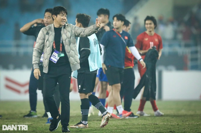 HLV Shin Tae Yong hoàn toàn đủ năng lực thay thế HLV Park Hang Seo (Ảnh: Mạnh Quân).