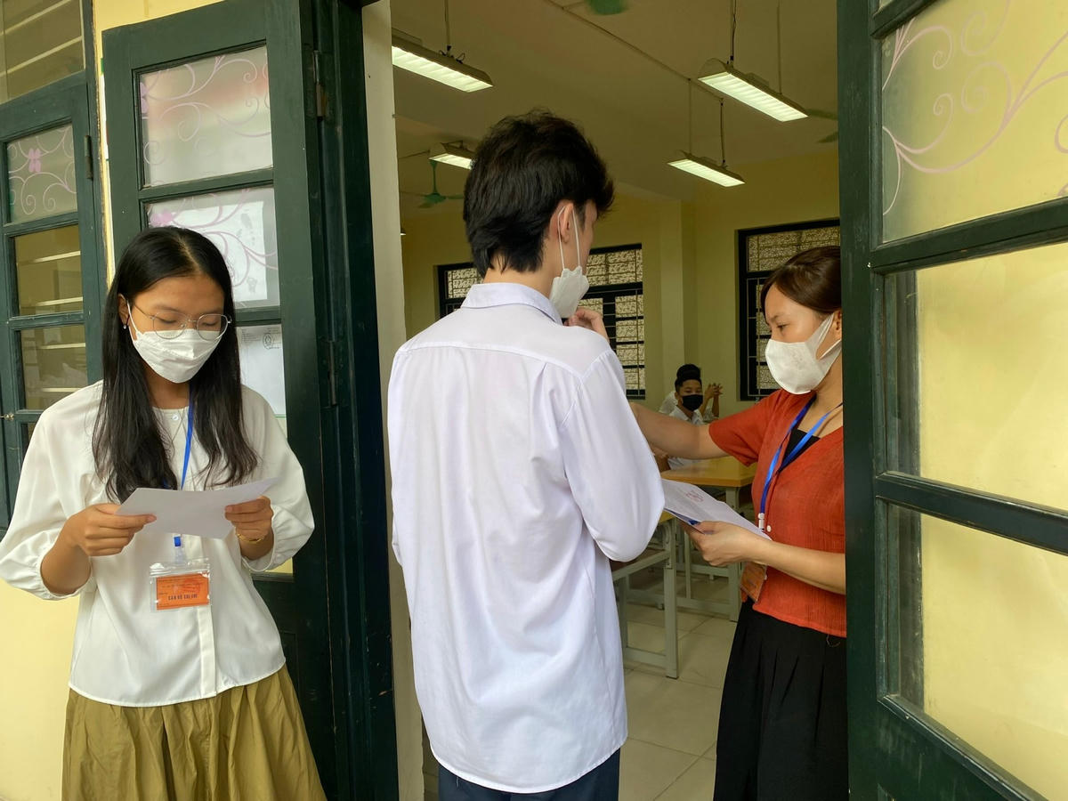 Thí sinh dự thi tốt nghiệp THPT năm 2022 tại Hà Nội.
