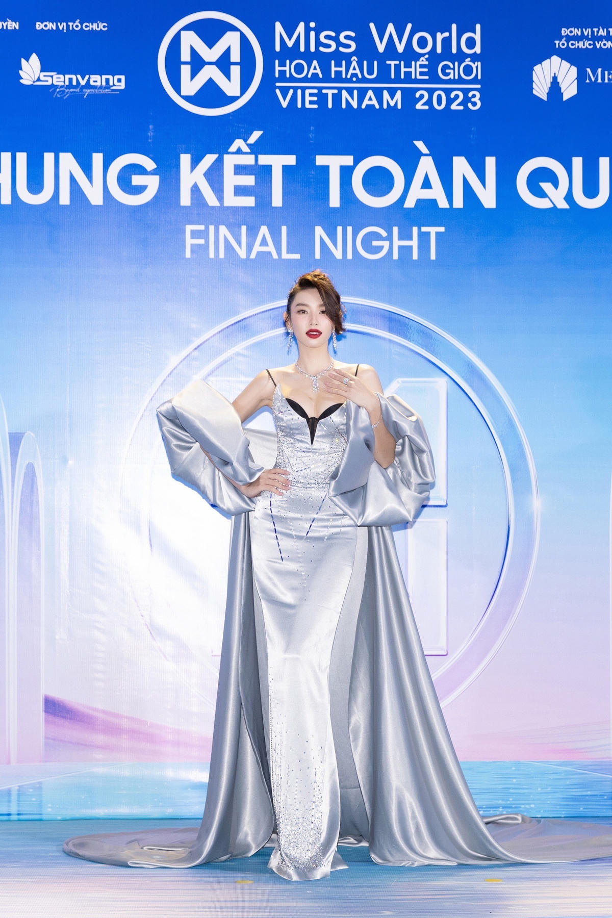 Miss Grand International (Hoa hậu Hoà bình Quốc tế) 2021 Nguyễn Thúc Thùy Tiên.