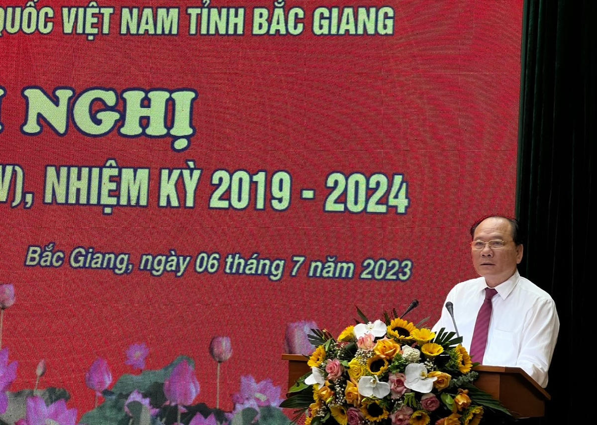 Ông Trần Công Thắng, Chủ tịch Ủy ban MTTQ tỉnh Bắc Giang phát biểu tại Hội nghị.