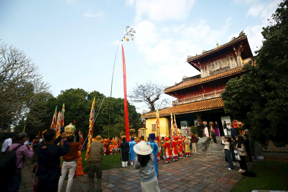 Du khách thích thú 